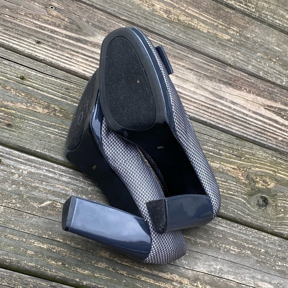 Ann Marino silver gray pumps sz 10 block heel fabric upper with bow - Picture 11 of 16